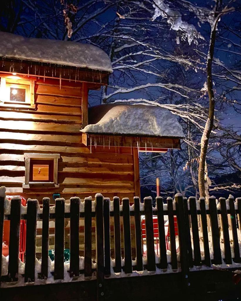 La-Haut Cabanes Perchees La Thuile Kültér fotó